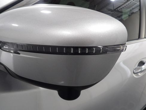 Used 2018 Nissan Rogue SL AWD/4WD image 7
