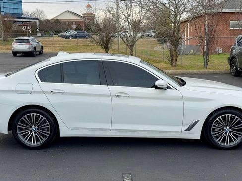 Used 2017 BMW 530i 530i Sedan 4D image 4