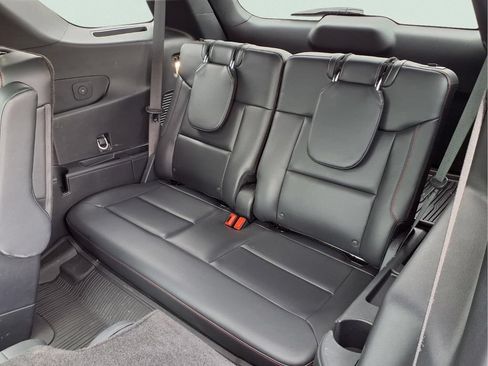 Used 2025 Ford Explorer ST AWD/4WD image 24