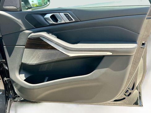 Certified 2025 BMW X5 xDrive40i image 36