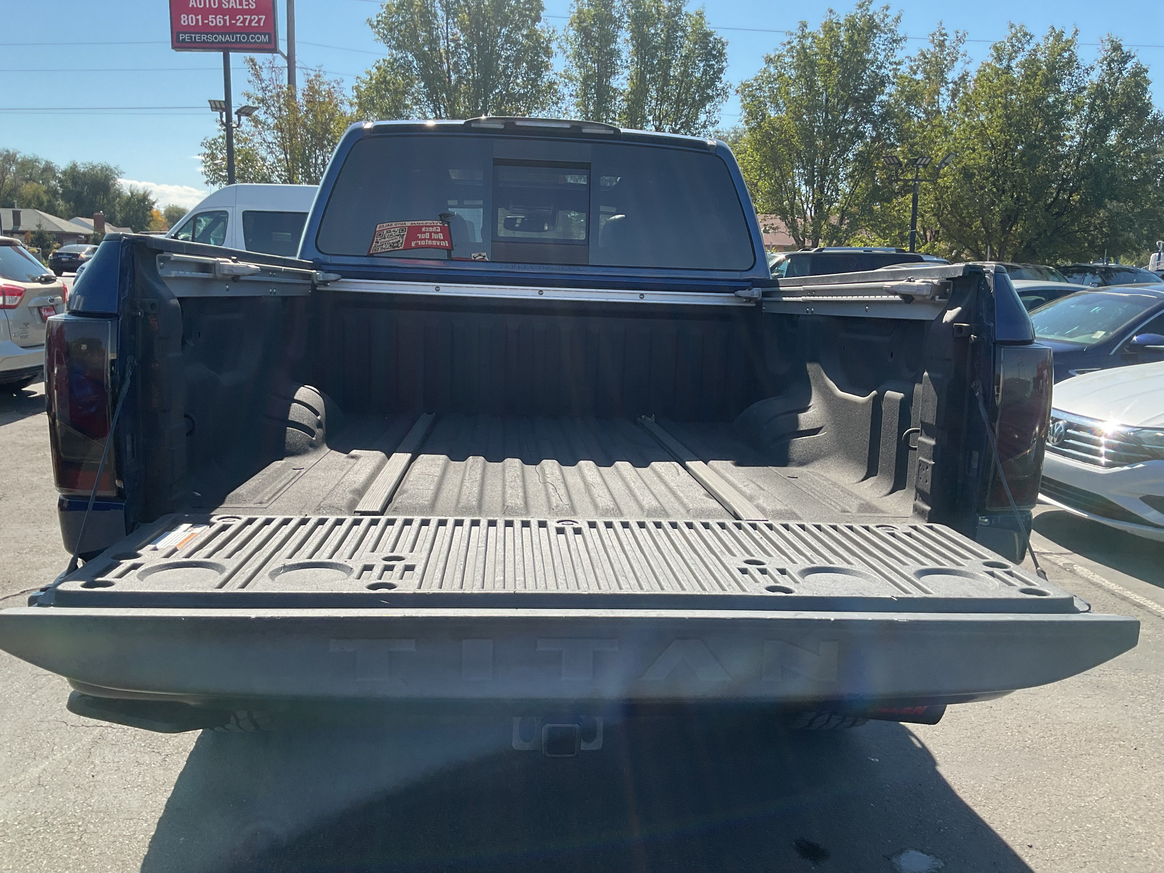 Used 2021 Nissan Titan PRO-4X w/ Pro-4x Convenience Package AWD/4WD image 8
