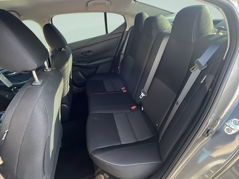 Used 2024 Nissan Sentra SV FWD image 10