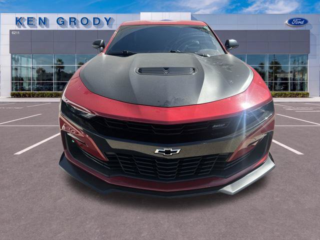 Used 2019 Chevrolet Camaro SS RWD image 3