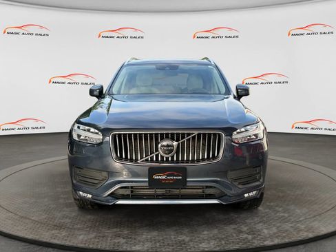 Used 2021 Volvo XC90 T6 Momentum w/ Advanced Package AWD/4WD image 3