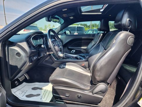 Used 2018 Dodge Challenger GT AWD/4WD image 20