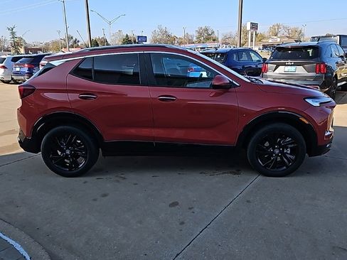Used 2024 Buick Encore GX Sport Touring image 4