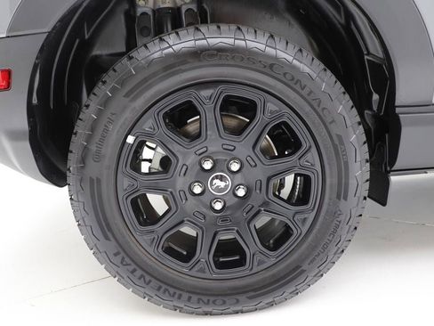 Used 2025 Ford Bronco Sport Badlands AWD/4WD image 9