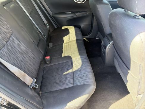 Used 2017 Nissan Sentra SV image 29