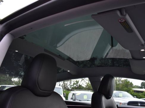 Used 2024 Tesla Model 3 Long Range AWD/4WD image 29