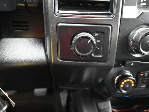 Used 2018 Ford F150 XLT w/ Equipment Group 302A Luxury AWD/4WD image 12