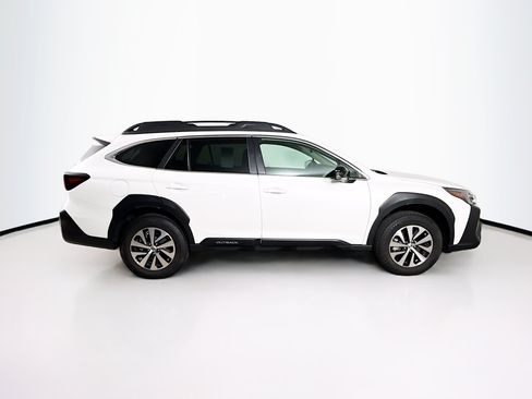 Used 2025 Subaru Outback Premium w/ Popular Package #1A AWD/4WD image 2