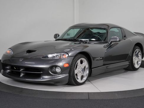 Used 2002 Dodge Viper GTS RWD image 5