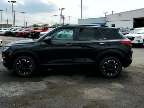 Certified 2023 Chevrolet TrailBlazer LT w/ Convenience Package AWD/4WD image 5