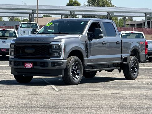 Certified 2024 Ford F250 XL w/ STX Appearance Package AWD/4WD image 7