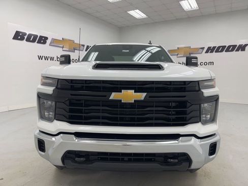 New 2026 Chevrolet Silverado 2500 W/T w/ WT Convenience Package image 2