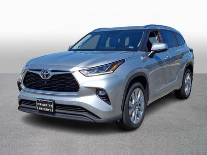 Used 2022 Toyota Highlander Limited
