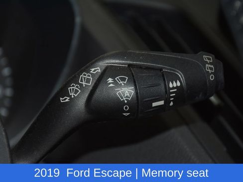 Used 2019 Ford Escape Titanium FWD image 12