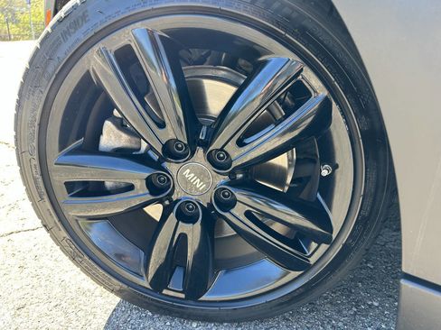 Used 2019 MINI Cooper S image 13