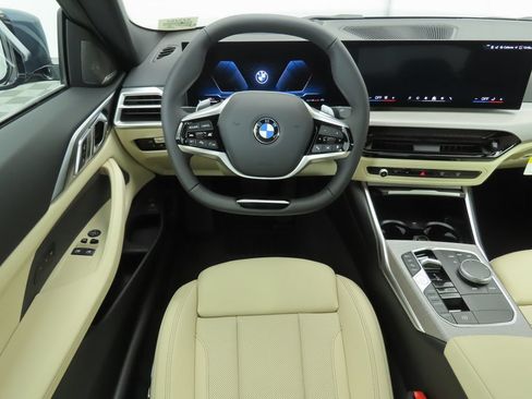 Used 2026 BMW 430i Coupe w/ Premium Package RWD image 11