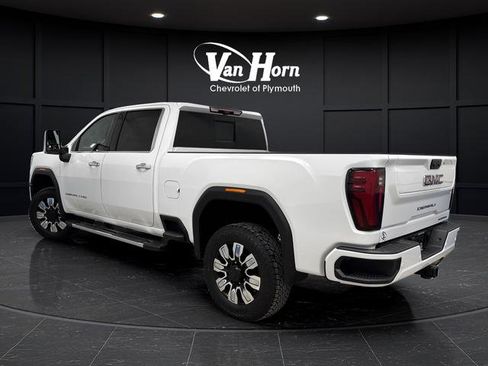 Used 2025 GMC Sierra 2500 Denali w/ Technology Package image 3