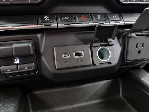 Used 2022 GMC Sierra 2500 AT4 AWD/4WD image 28