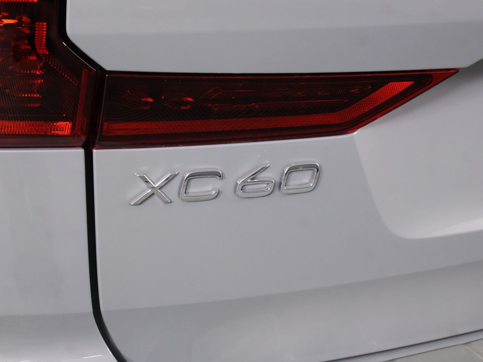 Used 2026 Volvo XC60 B5 Ultra w/ Protection Package Premier AWD/4WD image 19
