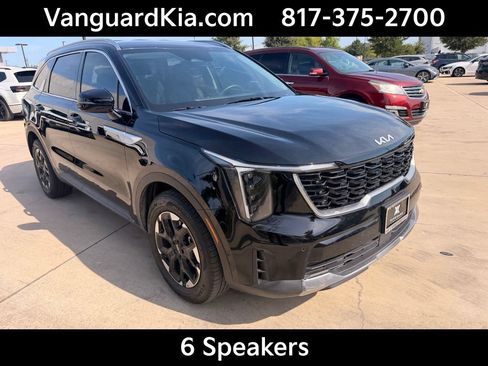 Certified 2025 Kia Sorento S FWD image 5