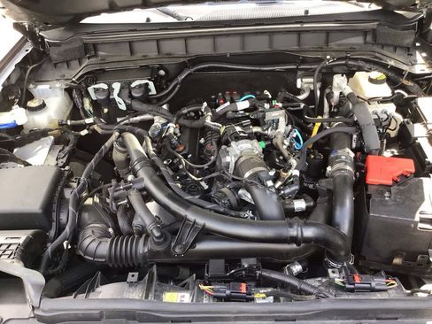 Used 2022 Ford Bronco Black Diamond AWD/4WD image 39