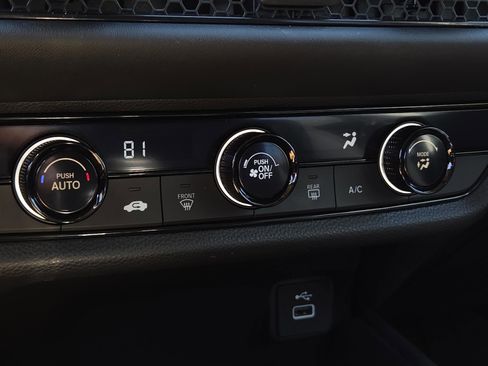 Certified 2023 Honda HR-V LX image 27