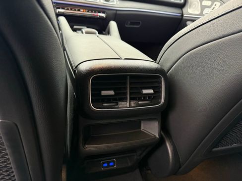 Used 2025 Mercedes-Benz GLE 350 4MATIC image 26