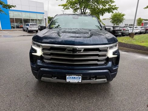 Used 2023 Chevrolet Silverado 1500 High Country w/ High Country Premium Package AWD/4WD image 8