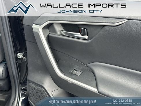 Used 2023 Toyota RAV4 XLE AWD/4WD image 41