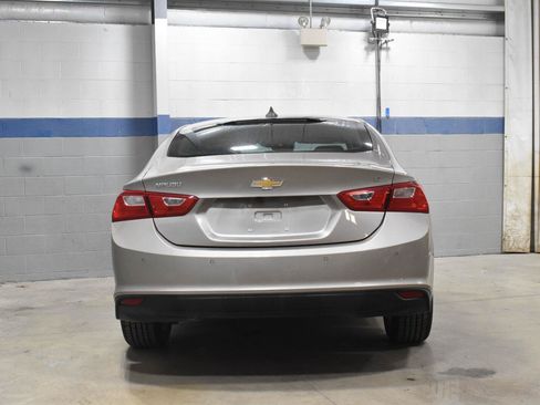Used 2025 Chevrolet Malibu LT FWD image 24