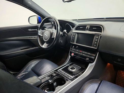 Used 2017 Jaguar XE R-Sport RWD image 27