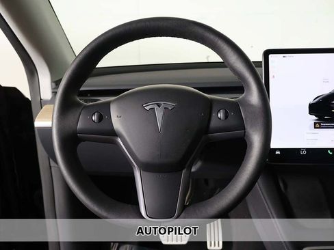 Used 2023 Tesla Model Y Performance AWD/4WD image 5