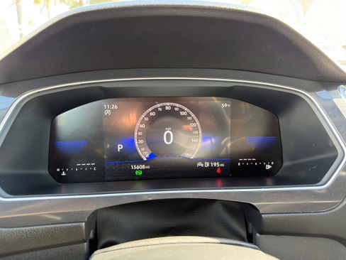 Used 2024 Volkswagen Tiguan S image 30