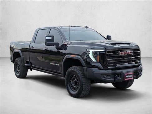 Used 2025 GMC Sierra 2500 AT4X w/ AT4X AEV Edition image 3