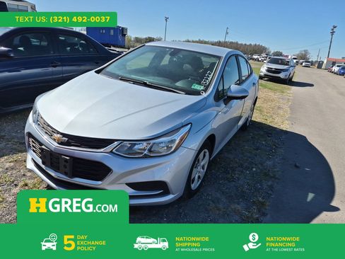 Used 2017 Chevrolet Cruze LS image 1