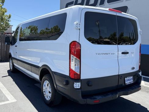 Used 2015 Ford Transit 350 XLT RWD image 4