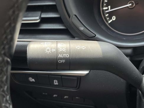 Used 2025 MAZDA MAZDA3 s FWD image 23