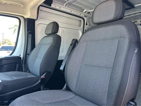 Used 2023 RAM ProMaster 2500 FWD image 7