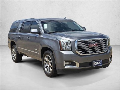 Used 2019 GMC Yukon XL Denali RWD image 3