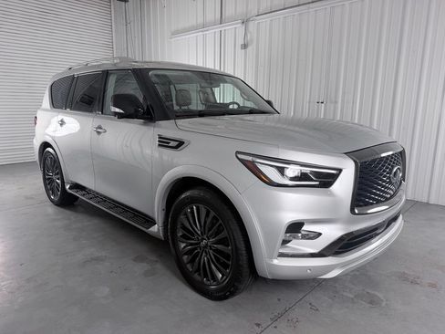 Certified 2023 INFINITI QX80 Premium Select w/ All-Season Package RWD image 3