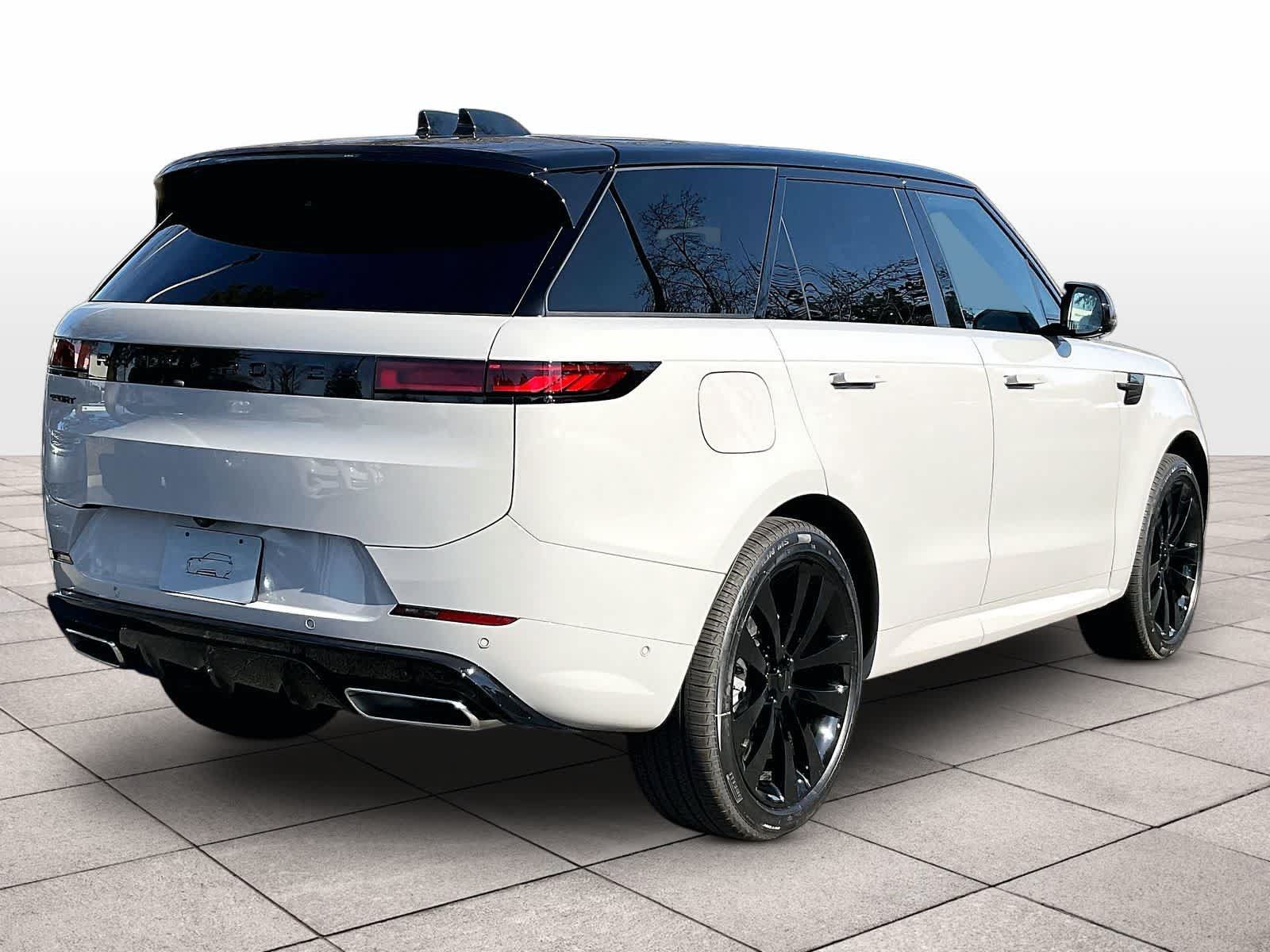 New 2026 Land Rover Range Rover Sport Dynamic SE AWD/4WD image 4