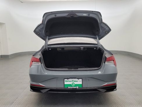Used 2022 Hyundai Elantra Limited FWD image 29
