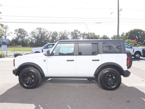 New 2025 Ford Bronco Big Bend w/ Black Diamond Package image 9