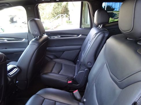 Certified 2020 Cadillac XT6 Premium Luxury AWD/4WD image 21