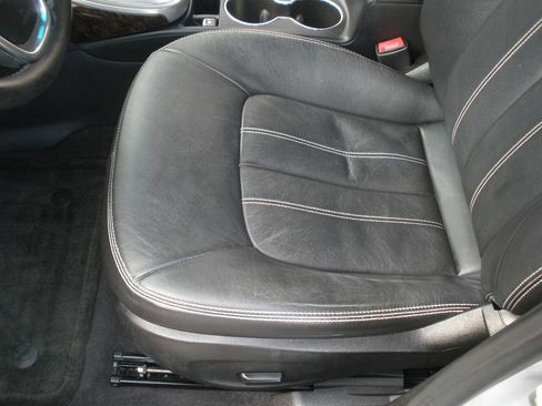 Used 2012 Buick Verano Leather FWD image 30