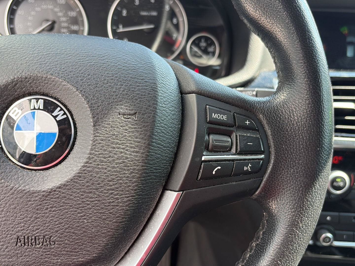 Used 2017 BMW X3 sDrive28i RWD image 12