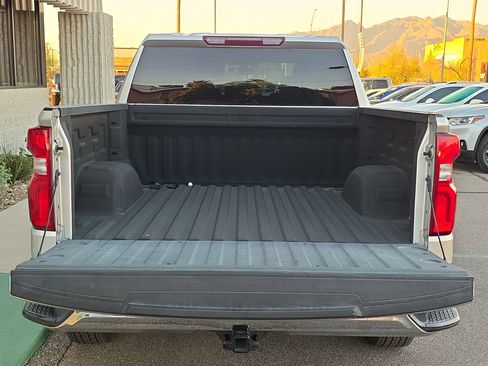 Used 2019 Chevrolet Silverado 1500 LTZ image 9